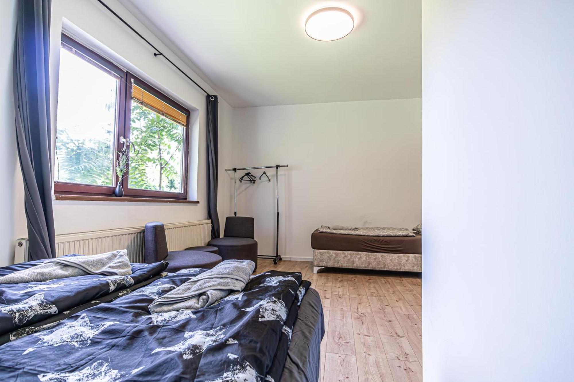 Comfy Rooms In Shared Villa With Terrace And Garden Bécs Kültér fotó