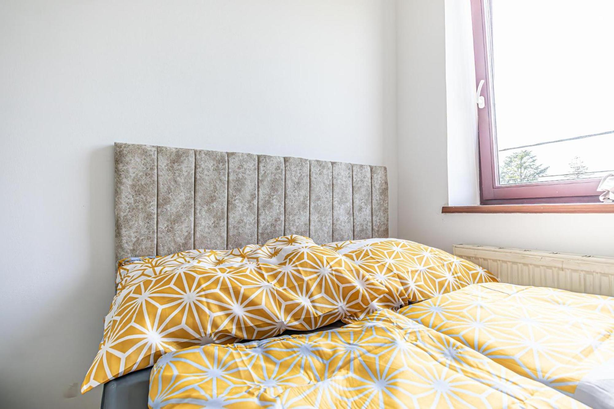 Comfy Rooms In Shared Villa With Terrace And Garden Bécs Kültér fotó