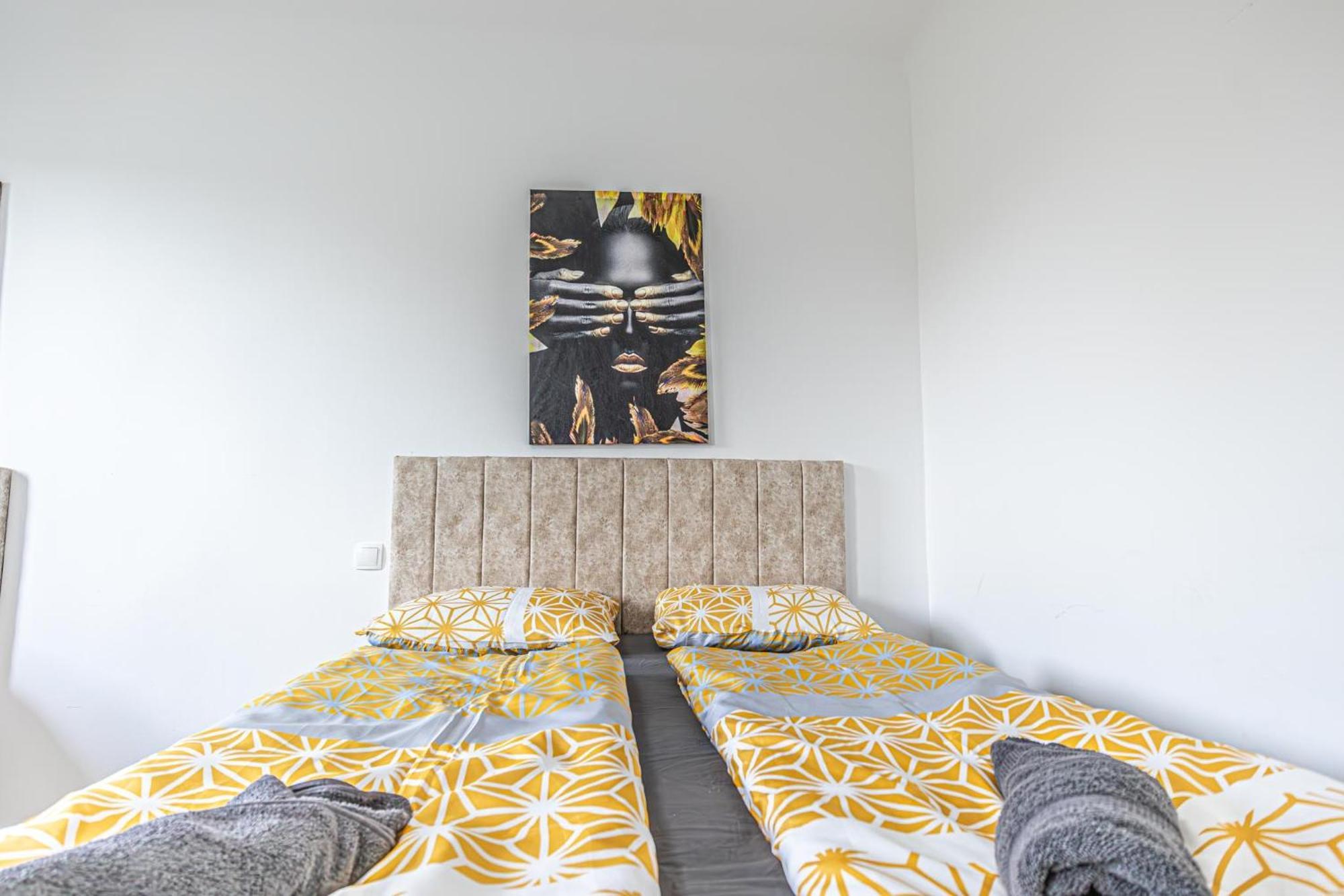 Comfy Rooms In Shared Villa With Terrace And Garden Bécs Kültér fotó