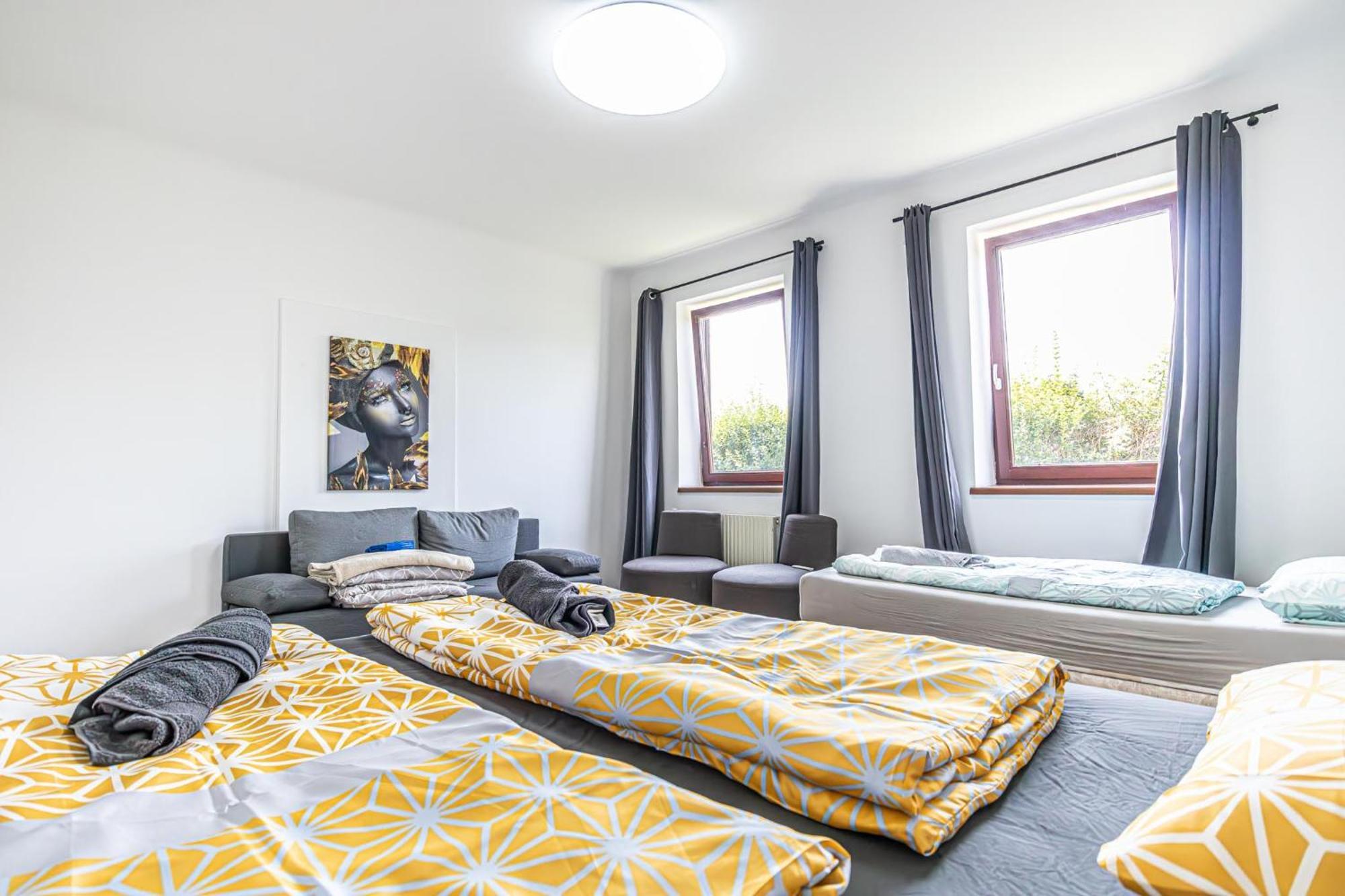 Comfy Rooms In Shared Villa With Terrace And Garden Bécs Kültér fotó