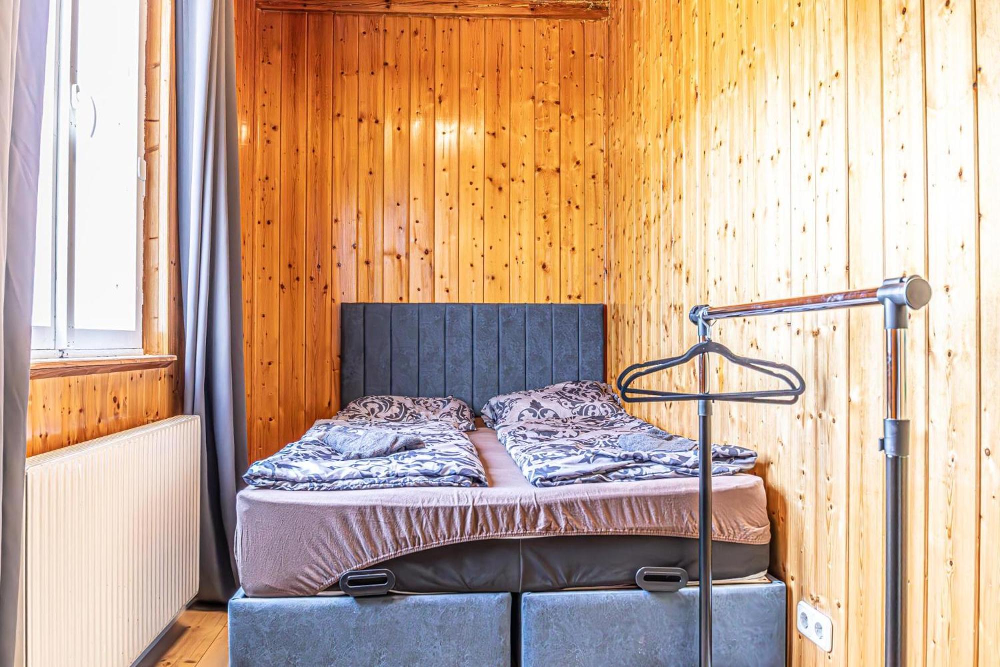 Comfy Rooms In Shared Villa With Terrace And Garden Bécs Kültér fotó