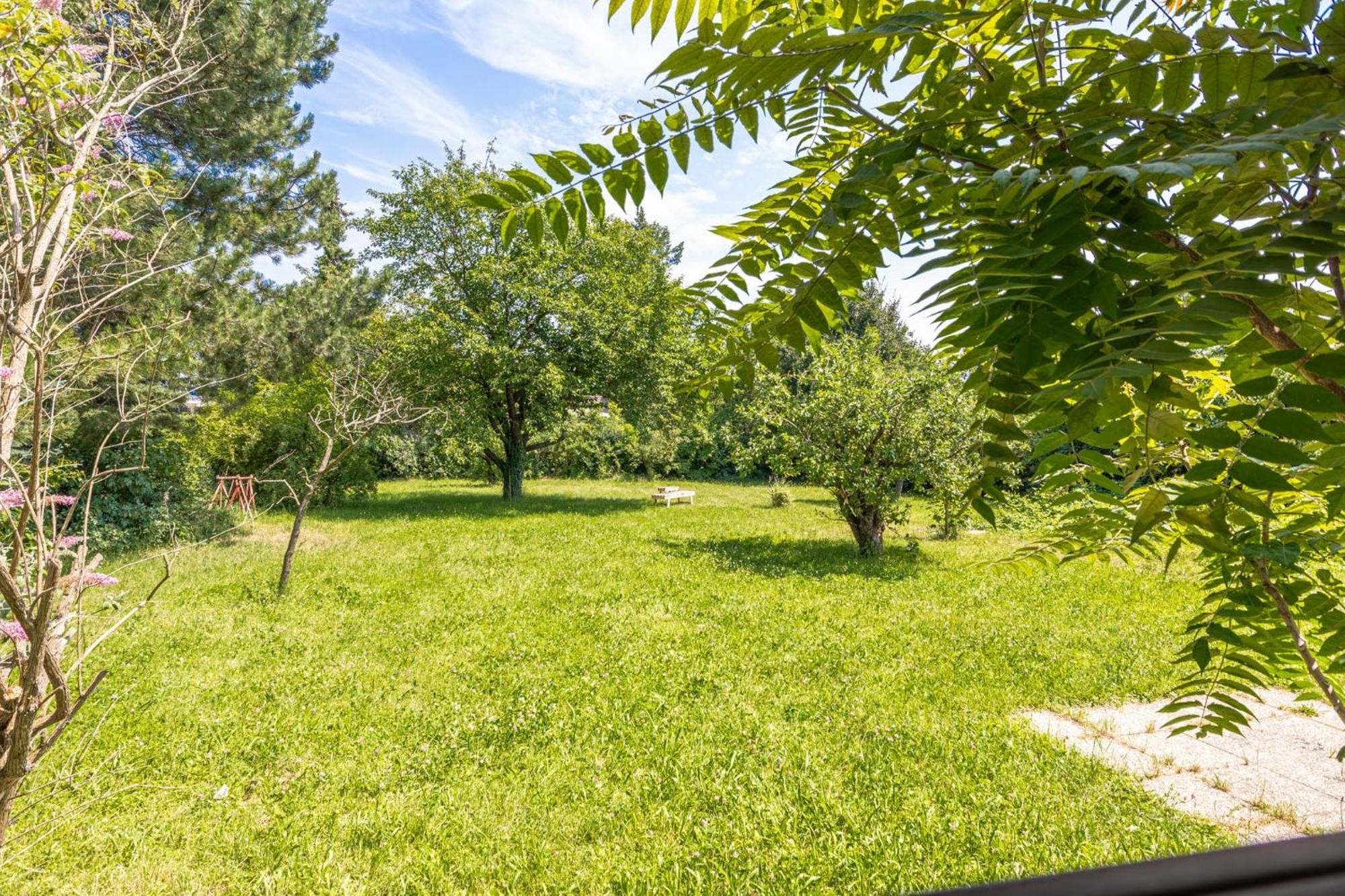 Comfy Rooms In Shared Villa With Terrace And Garden Bécs Kültér fotó
