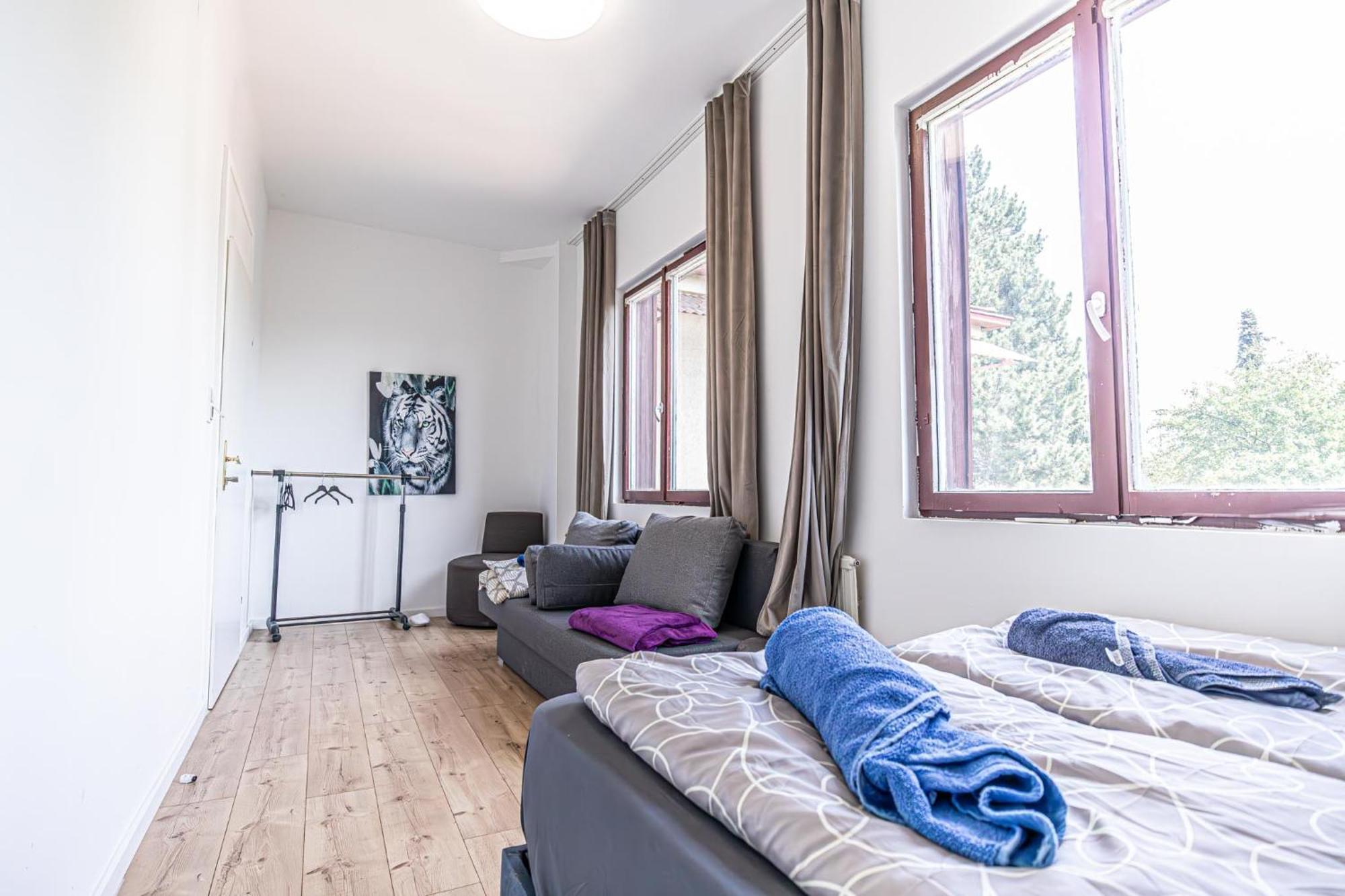 Comfy Rooms In Shared Villa With Terrace And Garden Bécs Kültér fotó